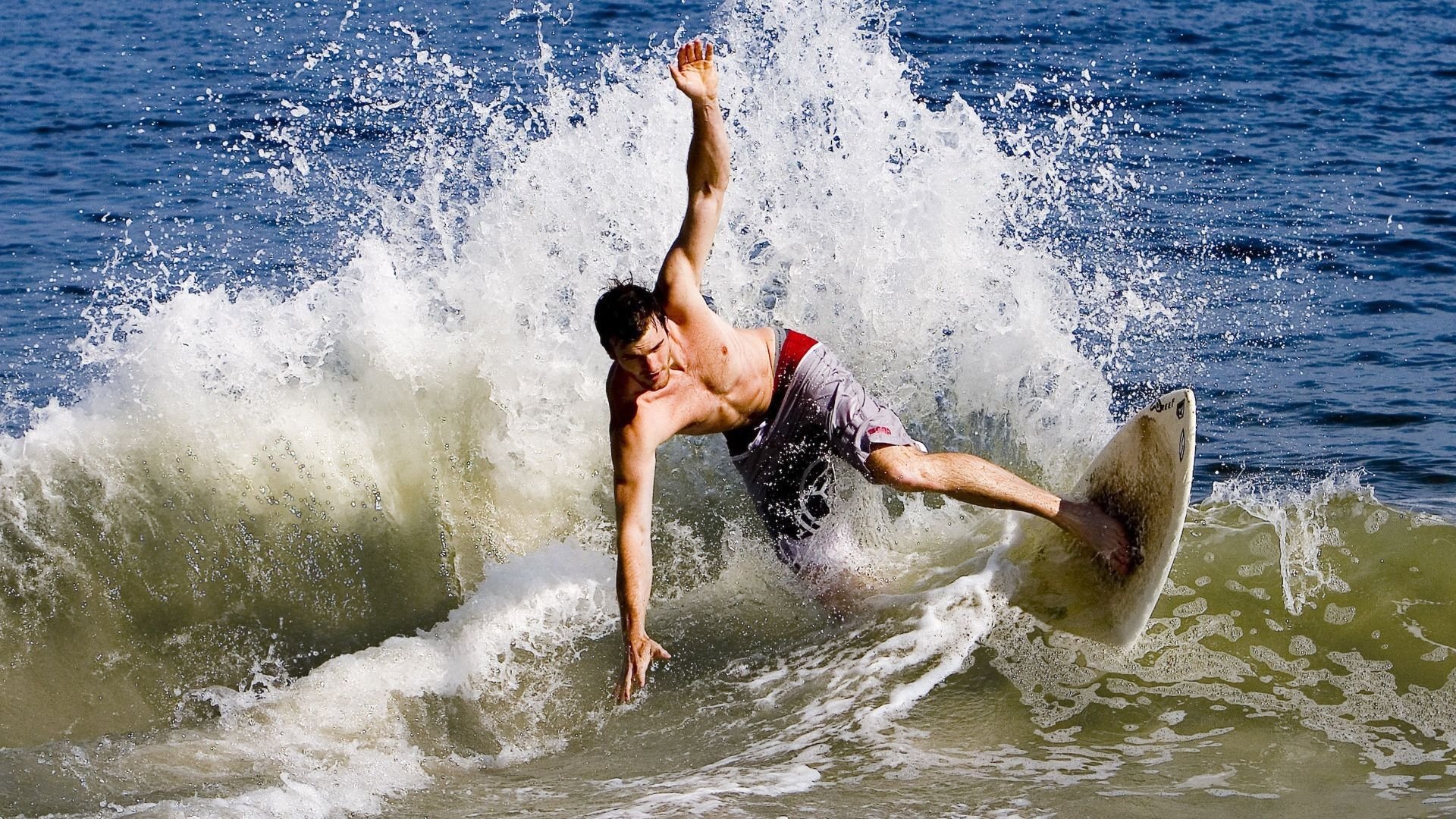 开云体育在线-独行侠爆冷深圳队，戈贝尔的救赎，与篮球的另一种可能
